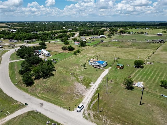 108 Lelon Lane, Springtown, TX 76082
