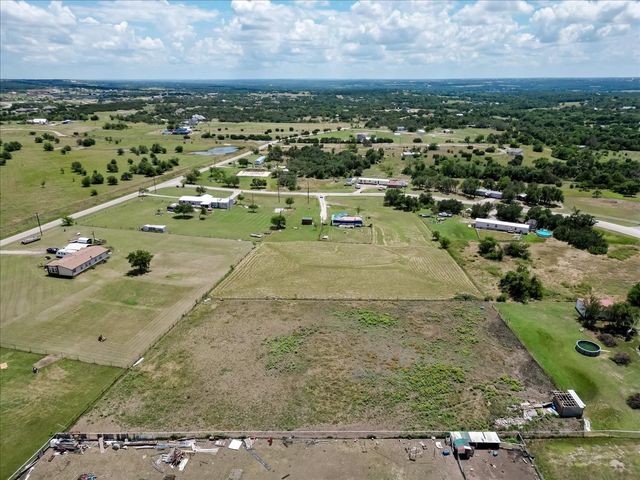 108 Lelon Lane, Springtown, TX 76082