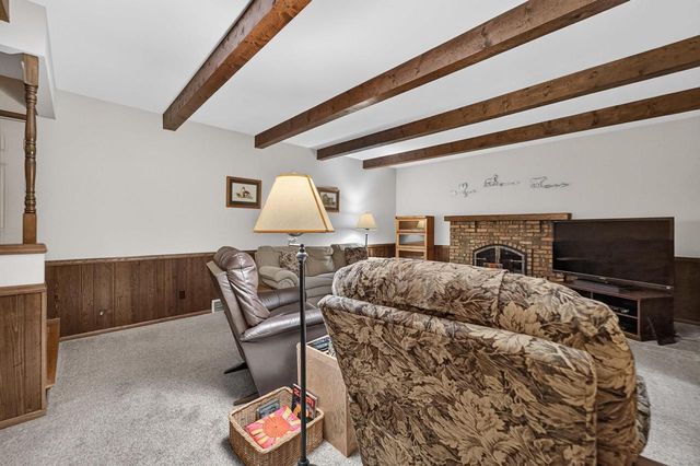 5800 Tall Oaks Road, Fitchburg, WI 53711