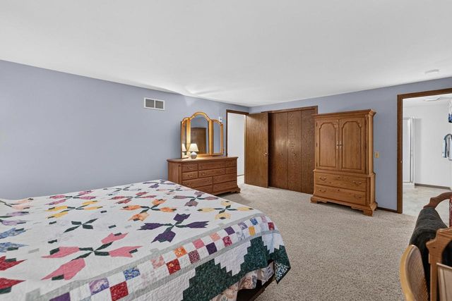 5800 Tall Oaks Road, Fitchburg, WI 53711