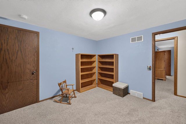 5800 Tall Oaks Road, Fitchburg, WI 53711