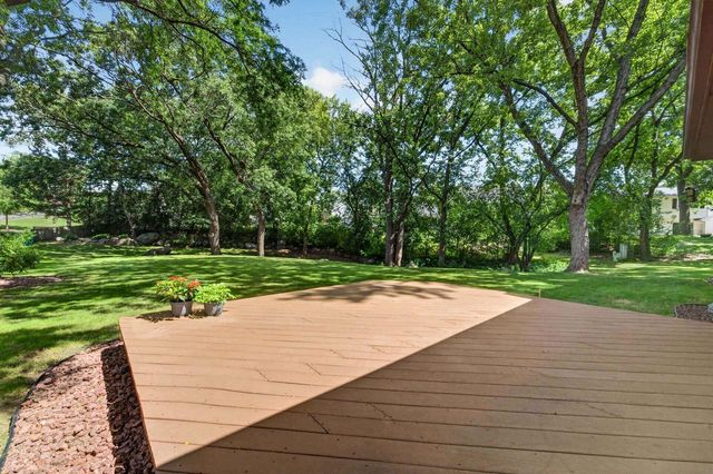 5800 Tall Oaks Road, Fitchburg, WI 53711