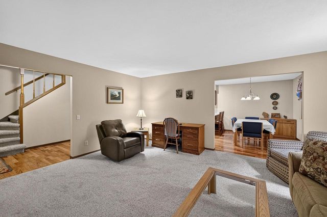 5800 Tall Oaks Road, Fitchburg, WI 53711