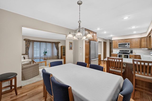 5800 Tall Oaks Road, Fitchburg, WI 53711