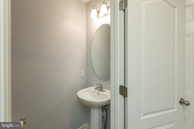 107 LOBLOLLY DR, Bunker Hill, WV 25413