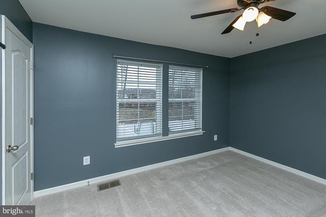 107 LOBLOLLY DR, Bunker Hill, WV 25413