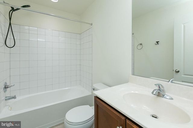 107 LOBLOLLY DR, Bunker Hill, WV 25413