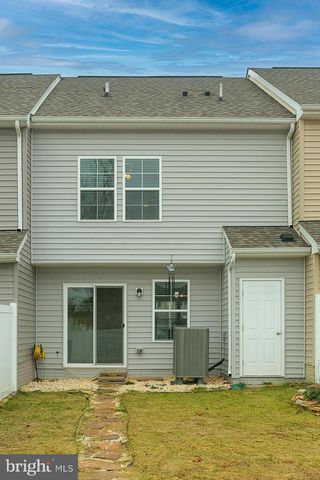 107 LOBLOLLY DR, Bunker Hill, WV 25413