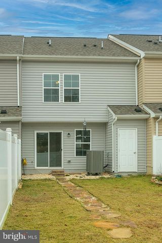 107 LOBLOLLY DR, Bunker Hill, WV 25413