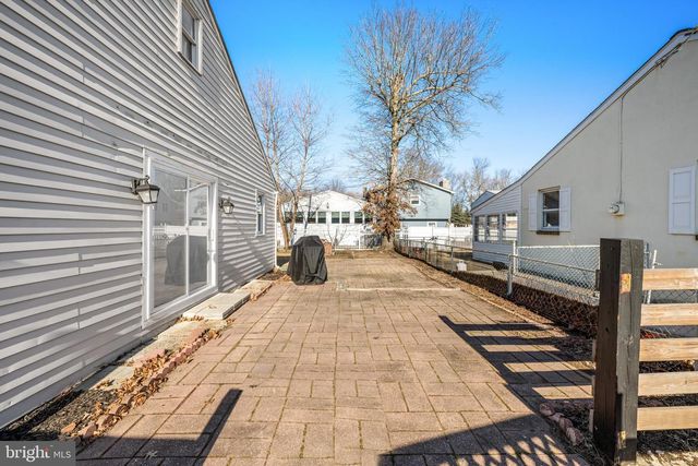 228 NICHOLSON RD, Mount Ephraim, NJ 08059