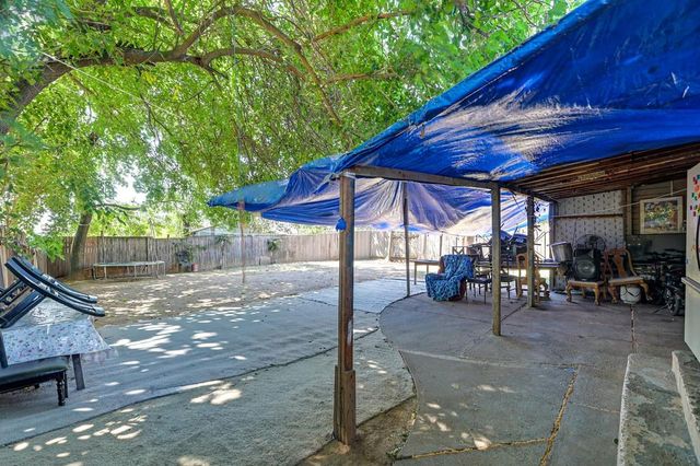400 Leitch Ave, Sacramento, CA 95815