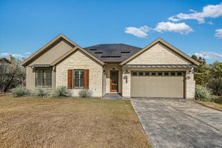 935 Wesley Ridge DR, Spicewood, TX 78669
