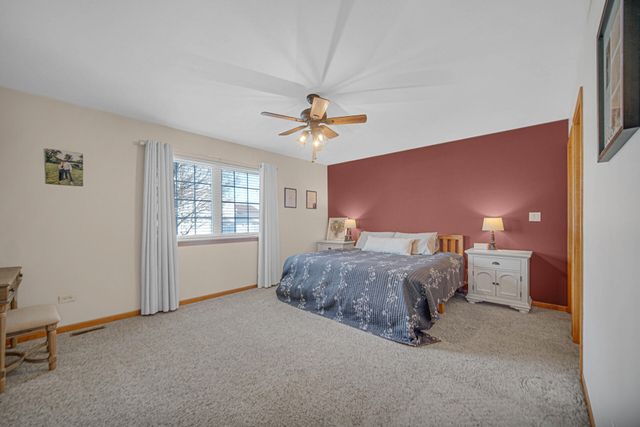 608 Sunflower Lane, Dyer, IN 46311