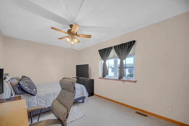 608 Sunflower Lane, Dyer, IN 46311