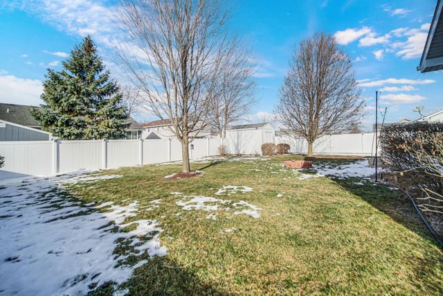 608 Sunflower Lane, Dyer, IN 46311