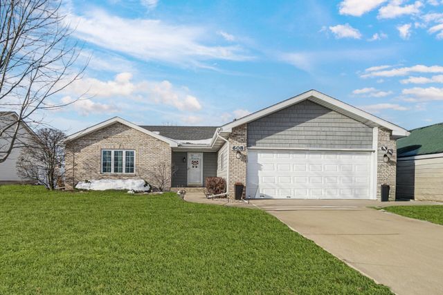 608 Sunflower Lane, Dyer, IN 46311