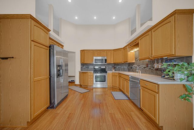 608 Sunflower Lane, Dyer, IN 46311