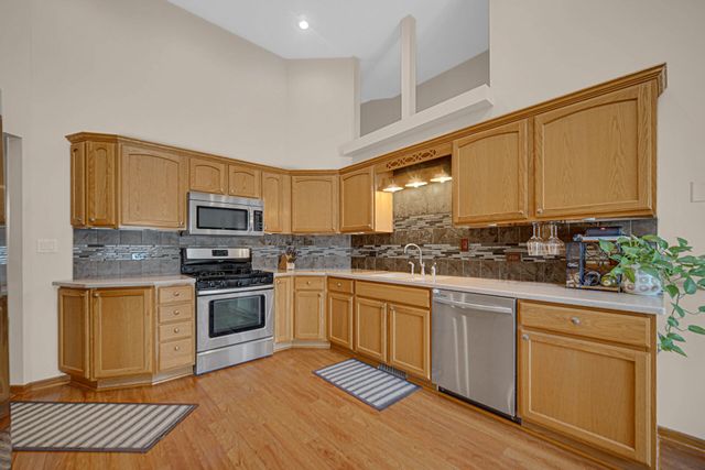 608 Sunflower Lane, Dyer, IN 46311