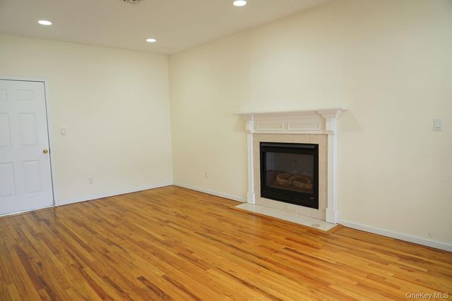 111 Fulton Avenue, Garden City Park, NY 11040