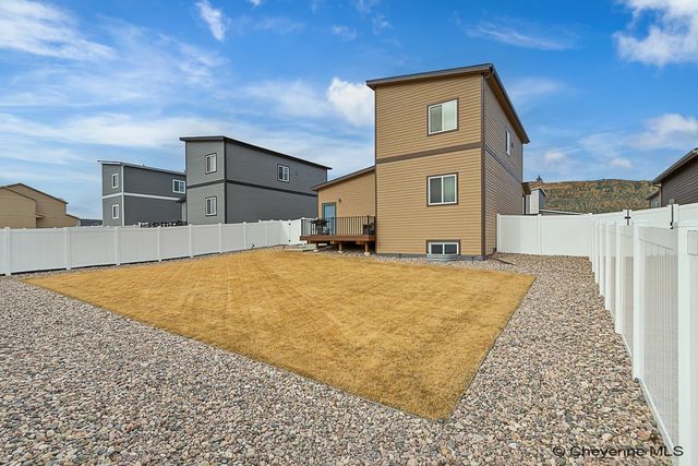 1533 ELSIE-JEAN TRL, Cheyenne, WY 82007