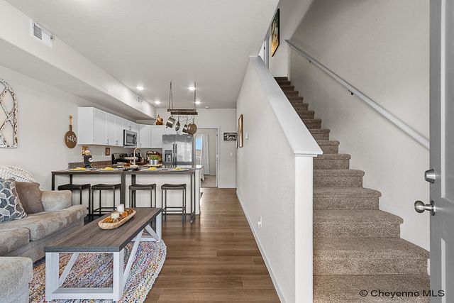 1533 ELSIE-JEAN TRL, Cheyenne, WY 82007