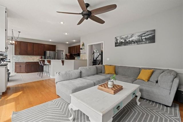 8501 W 149th Terrace, Overland Park, KS 66223