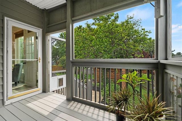 8501 W 149th Terrace, Overland Park, KS 66223
