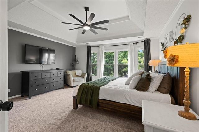 8501 W 149th Terrace, Overland Park, KS 66223