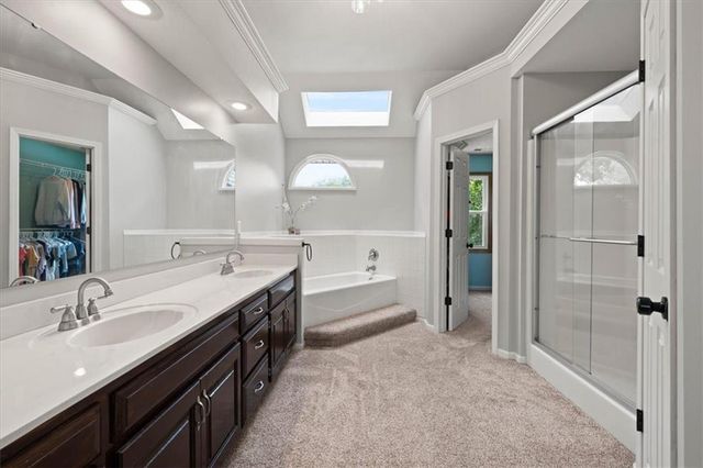 8501 W 149th Terrace, Overland Park, KS 66223