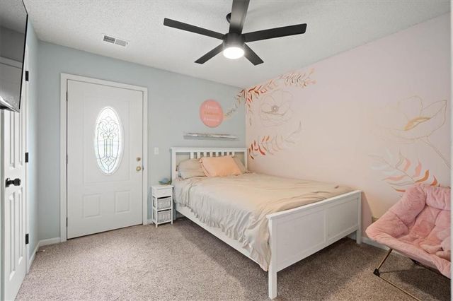 8501 W 149th Terrace, Overland Park, KS 66223