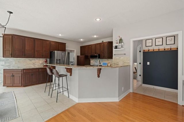 8501 W 149th Terrace, Overland Park, KS 66223