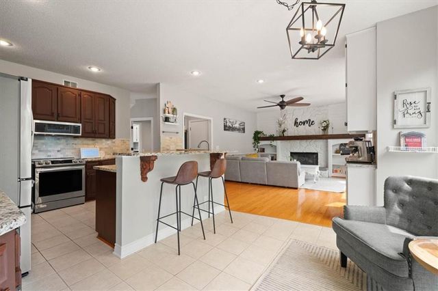 8501 W 149th Terrace, Overland Park, KS 66223