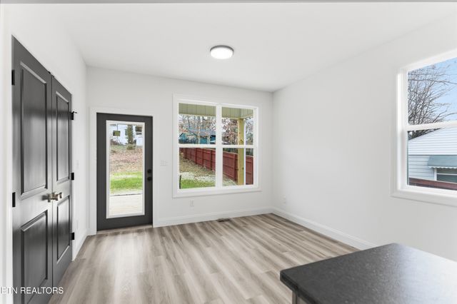 324 N Chilhowee Drive, Knoxville, TN 37914