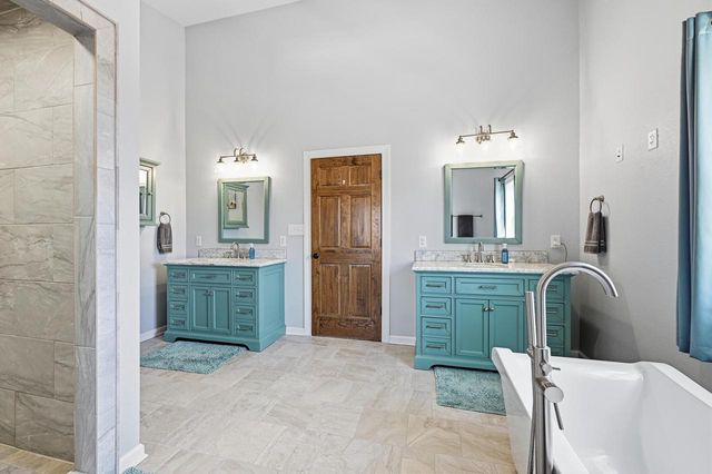 7134 N Tichigan ROAD, Waterford, WI 53185