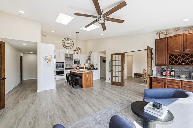 7134 N Tichigan ROAD, Waterford, WI 53185