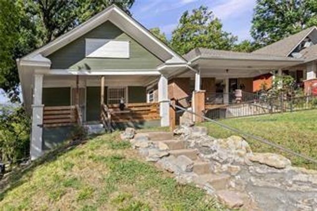 4900 E 23rd Street, Kansas City, MO 64127