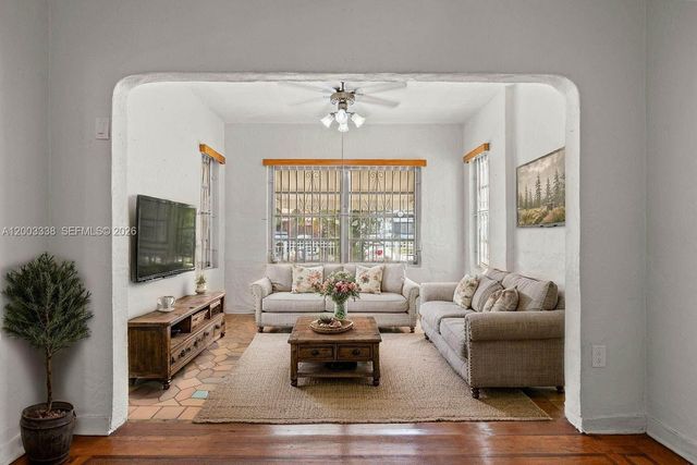 1879 SW 16th St, Miami, FL 33145