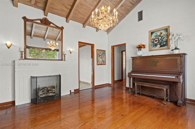 1879 SW 16th St, Miami, FL 33145