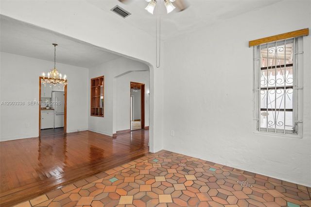 1879 SW 16th St, Miami, FL 33145