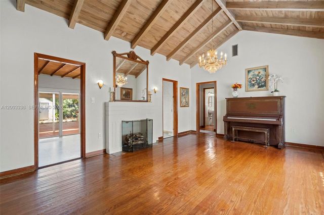 1879 SW 16th St, Miami, FL 33145