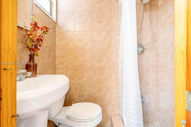 1879 SW 16th St, Miami, FL 33145