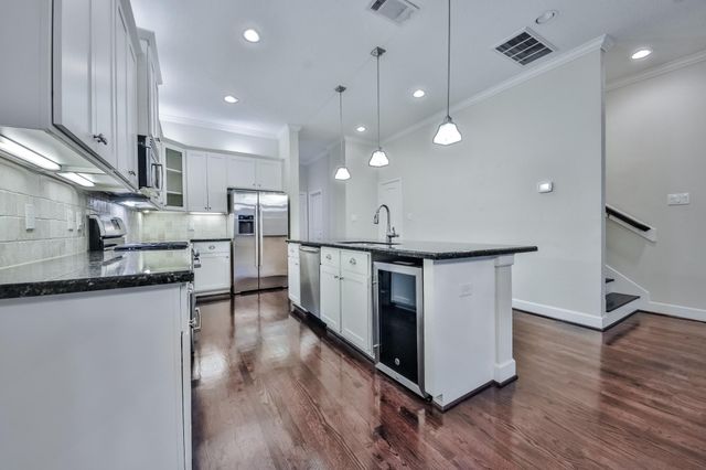 5337 Kansas Street D, Houston, TX 77007