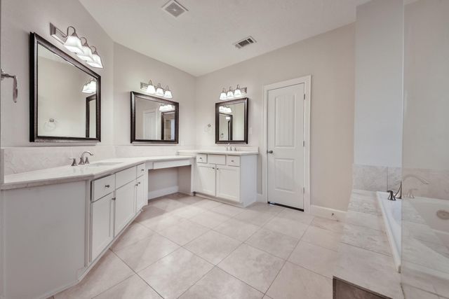 5337 Kansas Street D, Houston, TX 77007