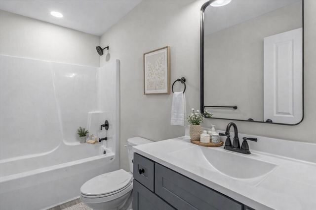 7 Willys Ln Unit 102, Milton, VT 05468