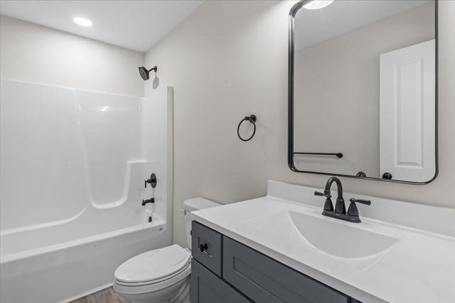 7 Willys Ln Unit 102, Milton, VT 05468