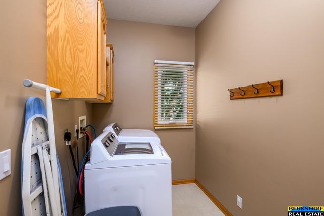 5127 N 137 Avenue, Omaha, NE 68164