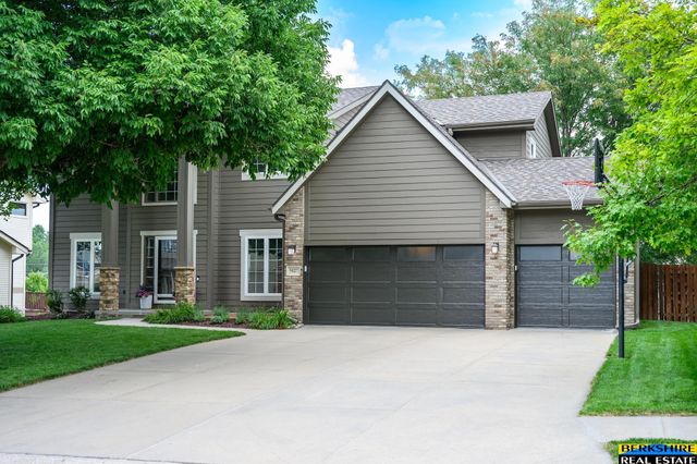 5127 N 137 Avenue, Omaha, NE 68164