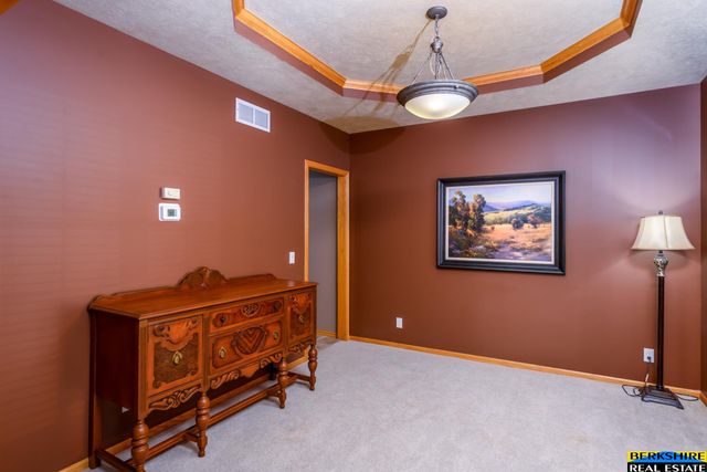 5127 N 137 Avenue, Omaha, NE 68164