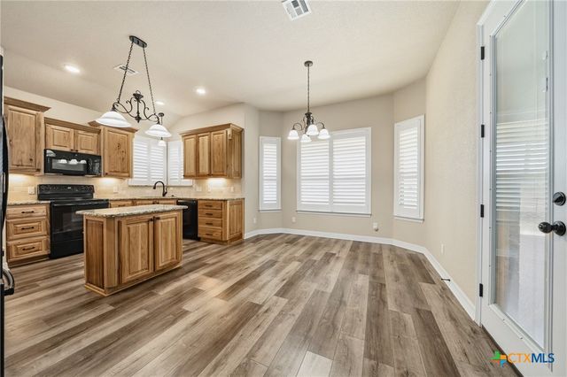 109 Northern Avenue, Gatesville, TX 76528