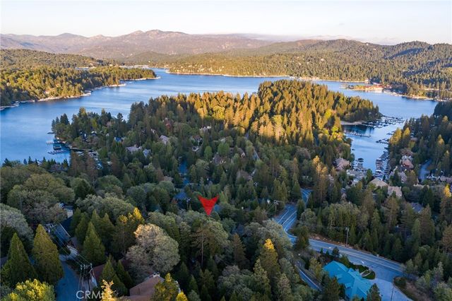 27488 North Bay Road, Lake Arrowhead, CA 92352